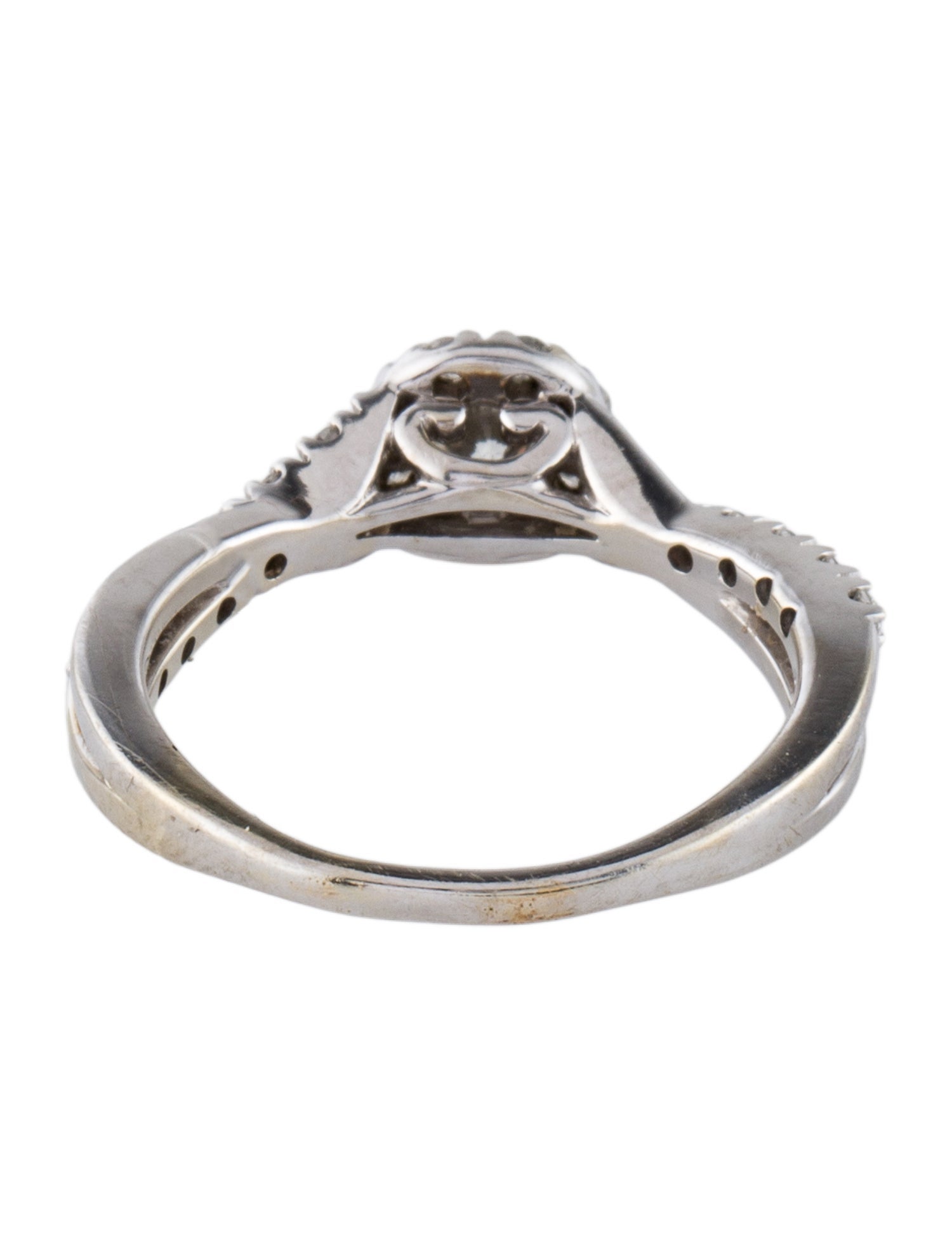 Ring 10K Diamond Engagement Ring